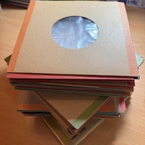 NORTHERN SOUL 100 x 70s Vintage 45rpm UK/USA Polythene Lined Record Sleeves, most have writing or sticker on one side